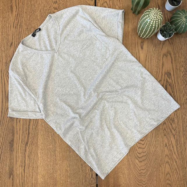 T-SHIRT BASIC SCOLLO V