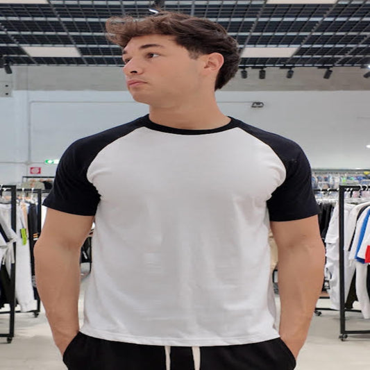 T-SHIRT MANICA COLORATA